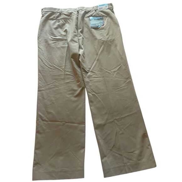 NWT Men’s SAVANE Max Comfort Waist Band 4 Way Stretch Pants Size 38W 30 L Taupe - Picture 2 of 14